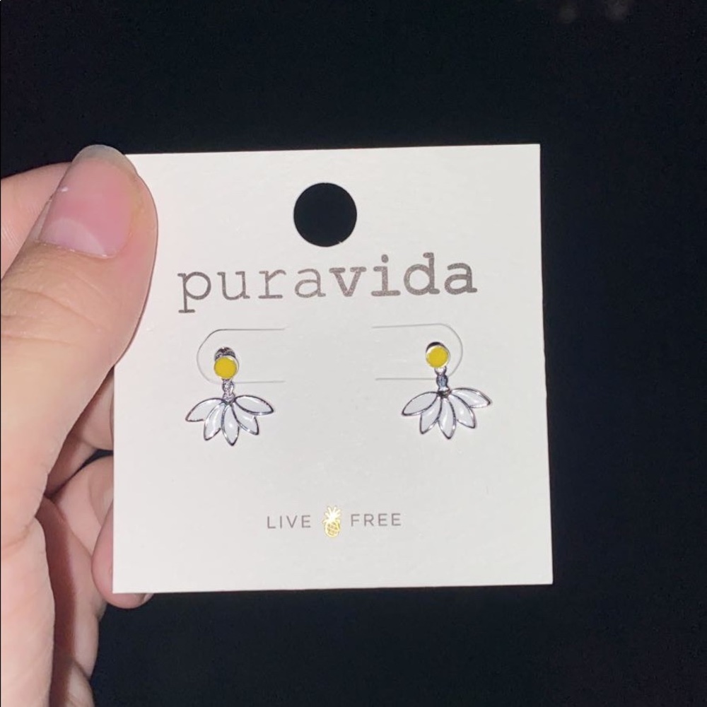 PURA VIDA DAISY JACKET EARRINGS